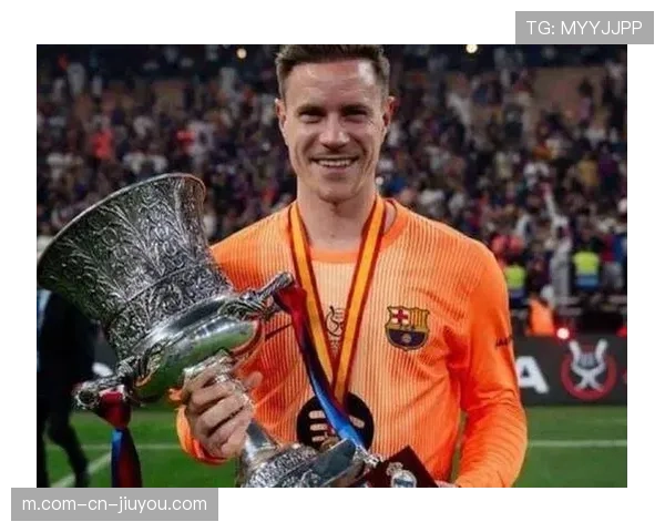 赫罗纳门将位置双重打击 特尔施特根与卡洛斯双双伤停